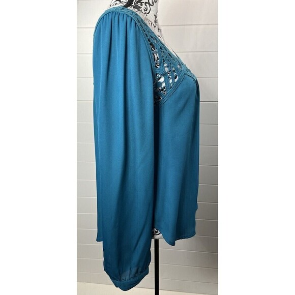 EAM Teal Embroidered Crocheted Floral Long Sleeve Blouse Size Medium Boho - Picture 7 of 11
